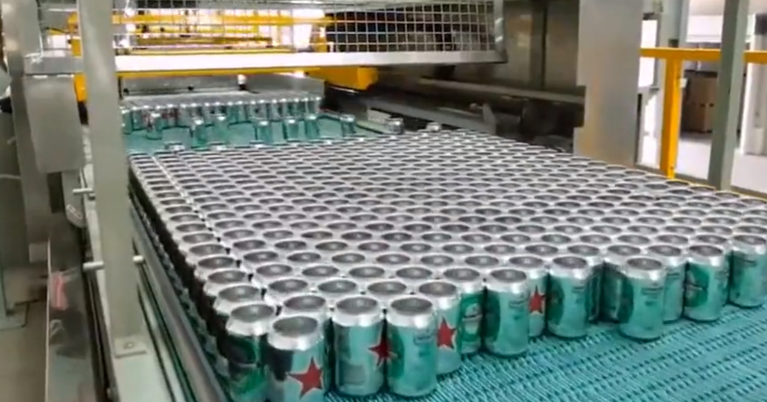 喜力啤酒飲料生產(chǎn)線(xiàn)視頻